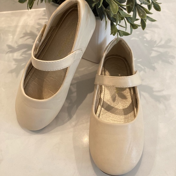 office wide fit sandals